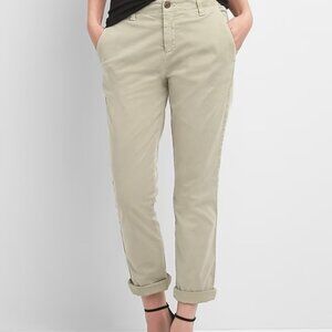 Gap Girlfriend Twin Khaki Pant 4P